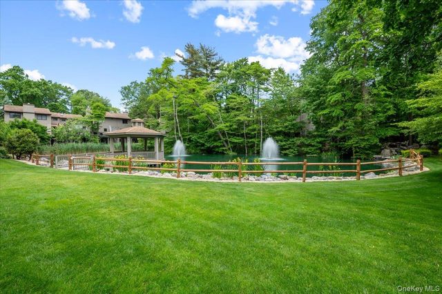 225 Hamlet Drive, Jericho, NY 11753