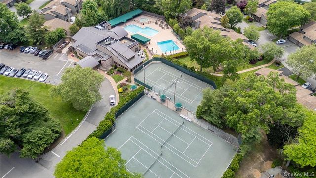 225 Hamlet Drive, Jericho, NY 11753