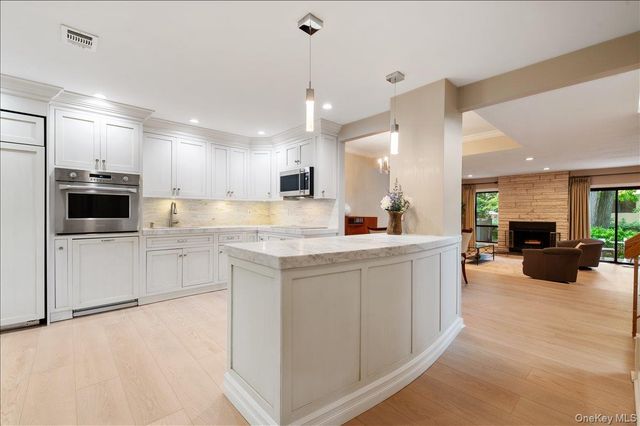 225 Hamlet Drive, Jericho, NY 11753