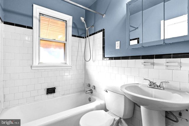 1300 N POTOMAC ST, Baltimore, MD 21213