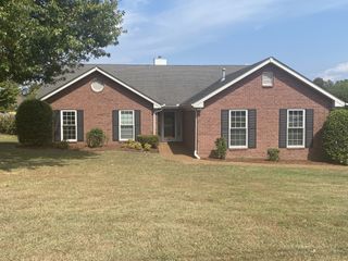 800 Bristol Dr, Smyrna, TN 37167