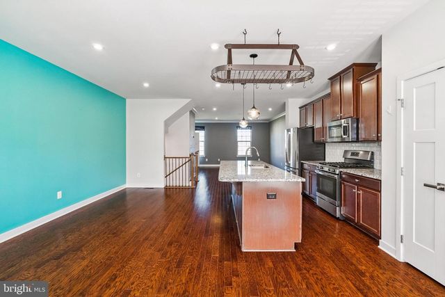 2144 HEMLOCK BAY RD, Dumfries, VA 22026