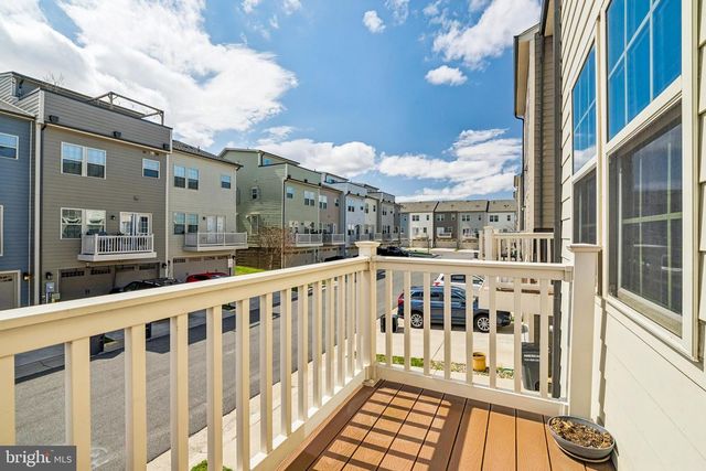 2144 HEMLOCK BAY RD, Dumfries, VA 22026