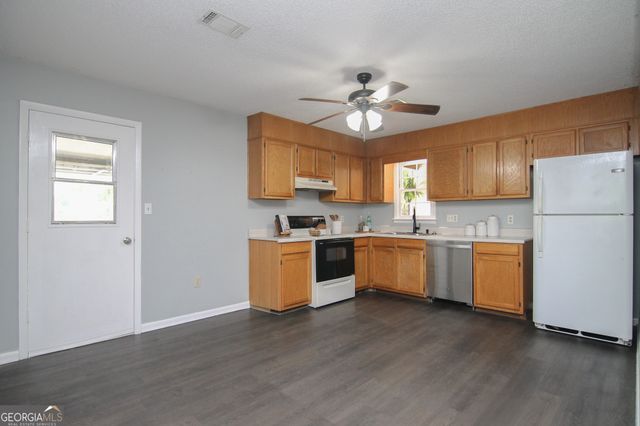1502 Main Street, Perry, GA 31069