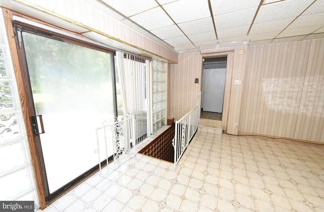 8231 NEW SECOND ST, Elkins Park, PA 19027