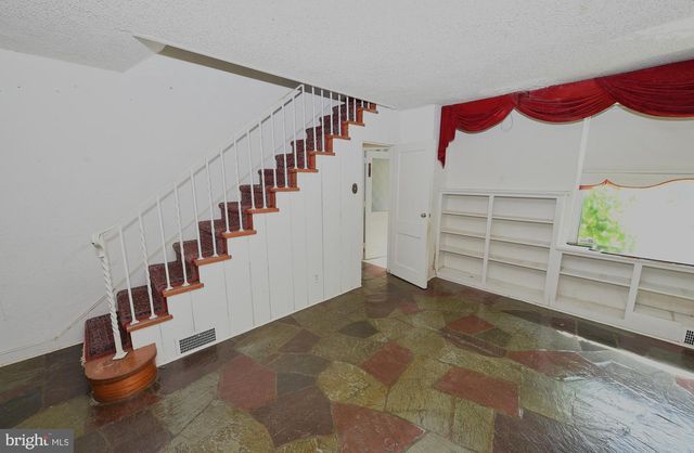 8231 NEW SECOND ST, Elkins Park, PA 19027