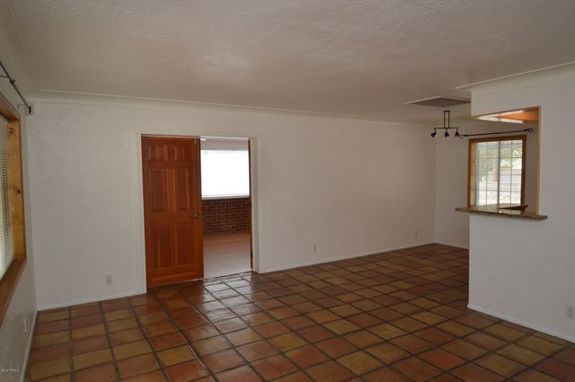 223 N Bentley Avenue, Tucson, AZ 85716