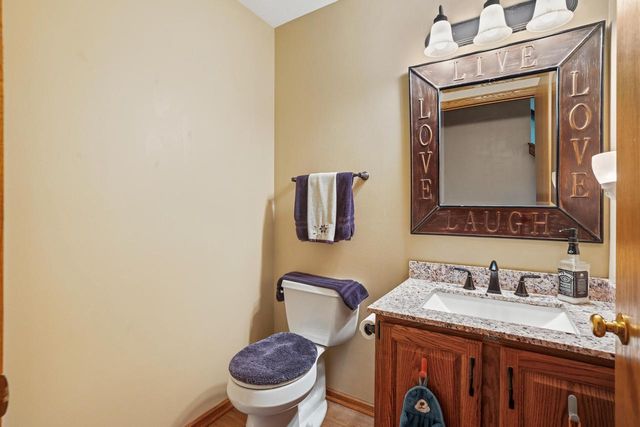 2910 Northbridge DRIVE, Racine, WI 53404