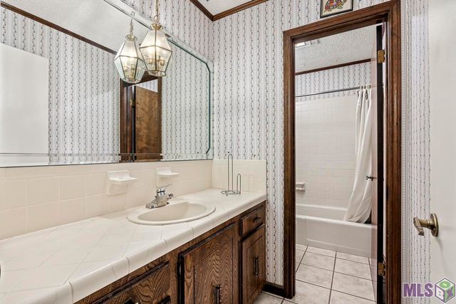 511 Galveston Drive, Houma, LA 70360