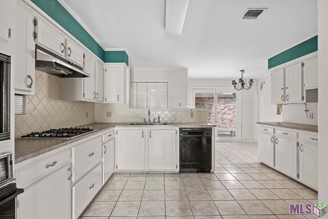 511 Galveston Drive, Houma, LA 70360