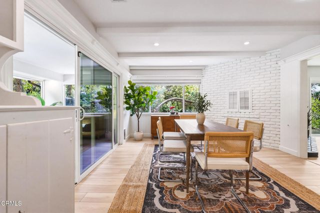 5160 Redwillow Lane, La Canada Flintridge, CA 91011