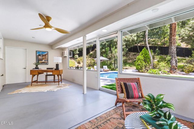 5160 Redwillow Lane, La Canada Flintridge, CA 91011