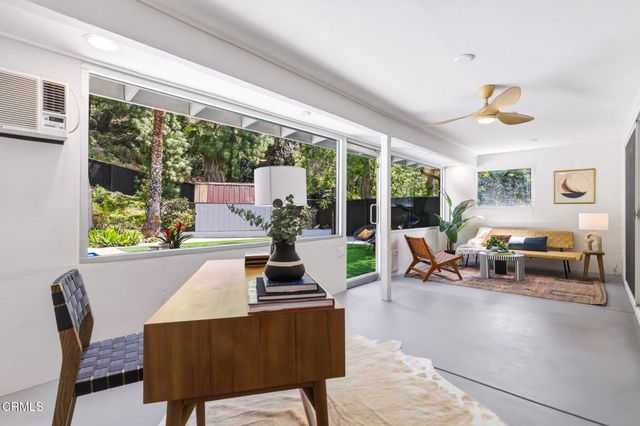 5160 Redwillow Lane, La Canada Flintridge, CA 91011