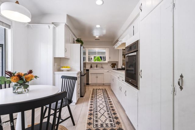 5160 Redwillow Lane, La Canada Flintridge, CA 91011