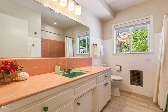5160 Redwillow Lane, La Canada Flintridge, CA 91011