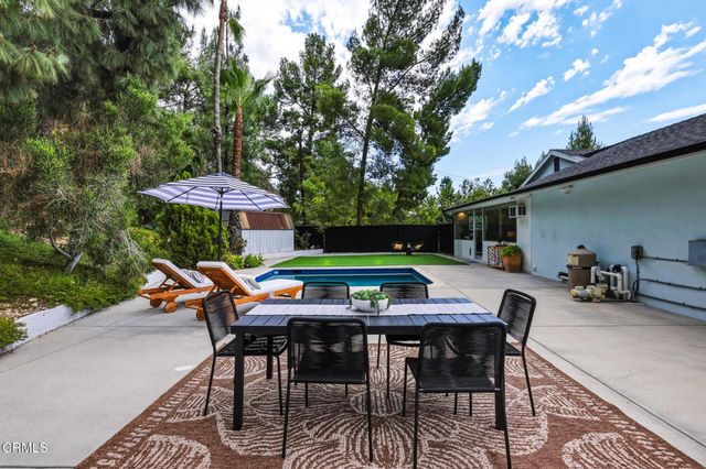 5160 Redwillow Lane, La Canada Flintridge, CA 91011
