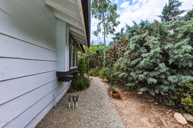 5160 Redwillow Lane, La Canada Flintridge, CA 91011