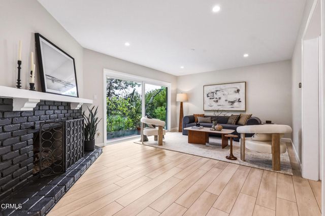 5160 Redwillow Lane, La Canada Flintridge, CA 91011