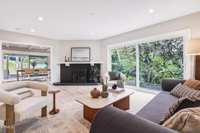 5160 Redwillow Lane, La Canada Flintridge, CA 91011