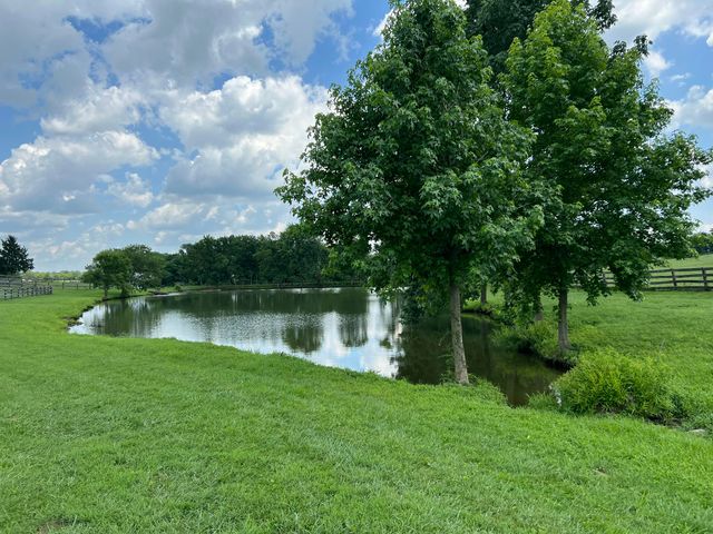 401 Shady Lane, Midway, KY 40347