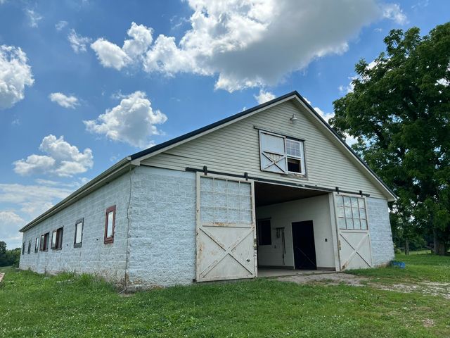 401 Shady Lane, Midway, KY 40347