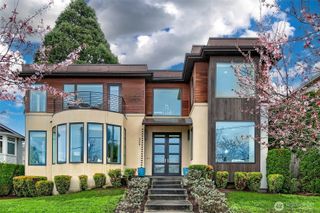 526 14th Avenue W, Kirkland, WA 98033