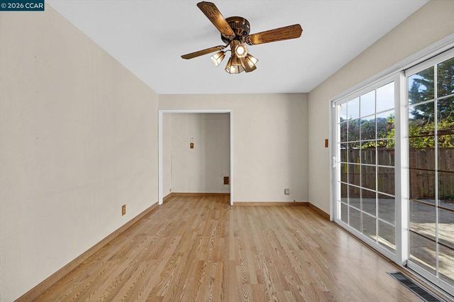 2075 Costa Ct, Pinole, CA 94564