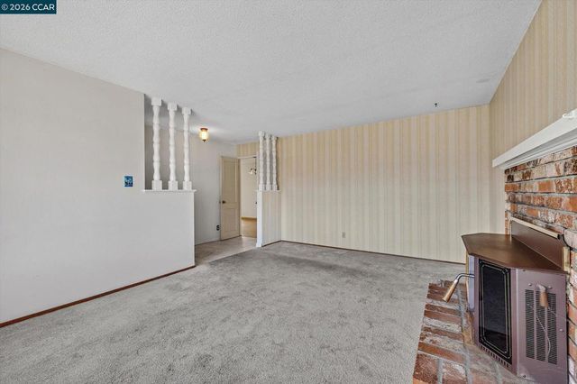 2075 Costa Ct, Pinole, CA 94564