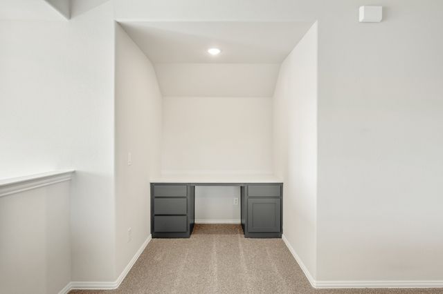 175 Creekside Drive, Sanger, TX 76266