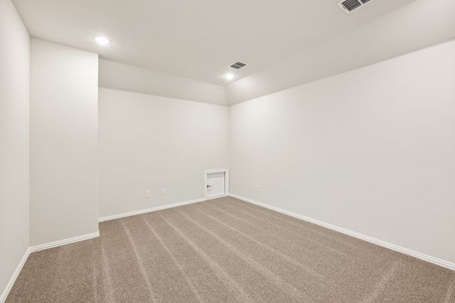 175 Creekside Drive, Sanger, TX 76266