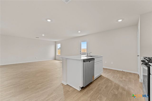 134 Langston Drive, Uhland, TX 78640