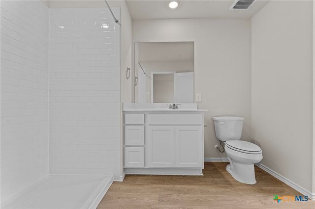 134 Langston Drive, Uhland, TX 78640