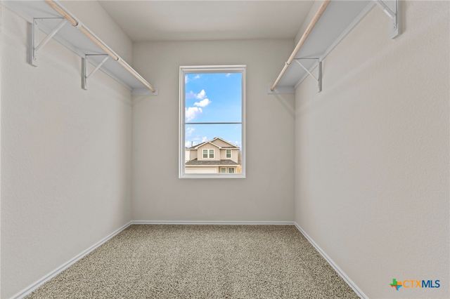 134 Langston Drive, Uhland, TX 78640