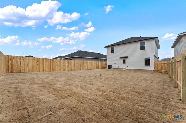 134 Langston Drive, Uhland, TX 78640