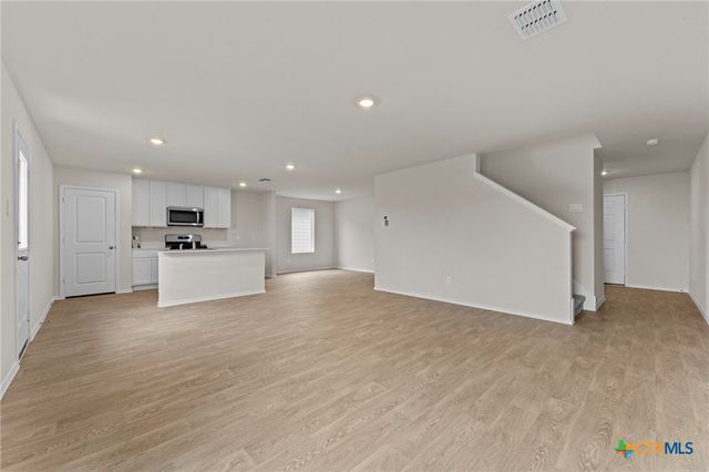 134 Langston Drive, Uhland, TX 78640