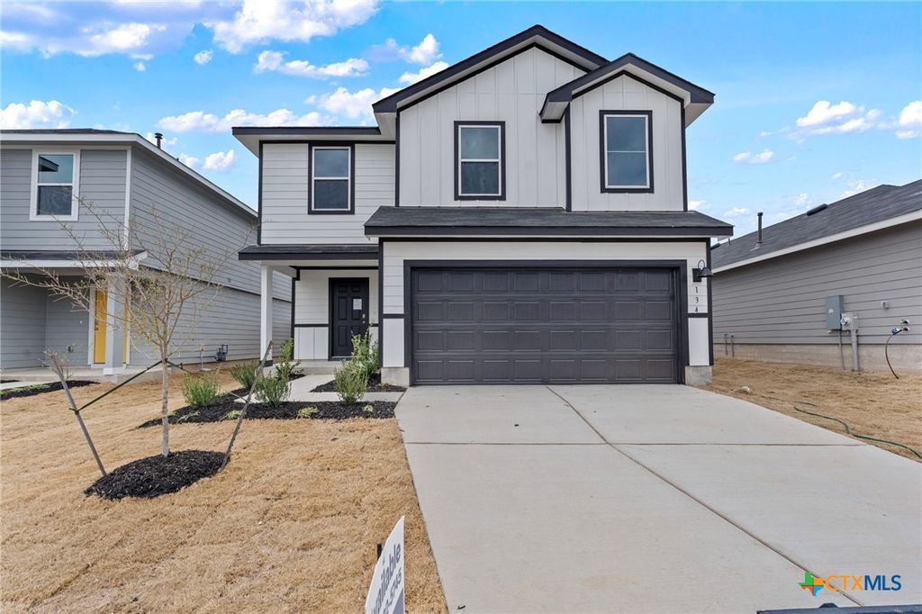 134 Langston Drive, Uhland, TX 78640