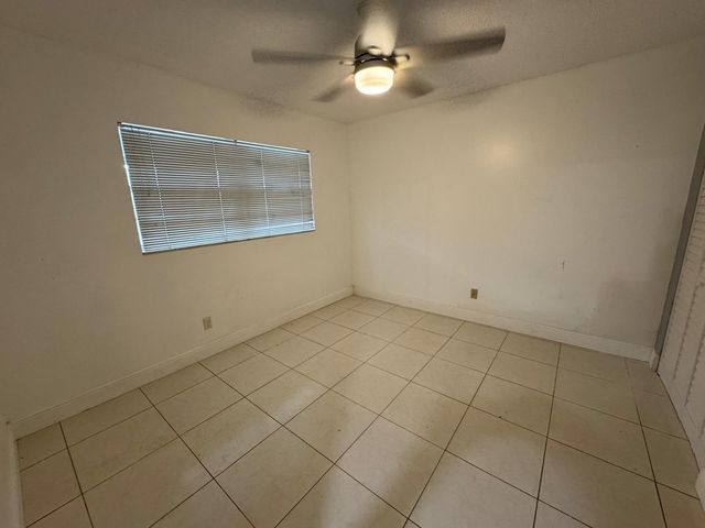 7797 Golf Circle Dr 304, Margate, FL 33063