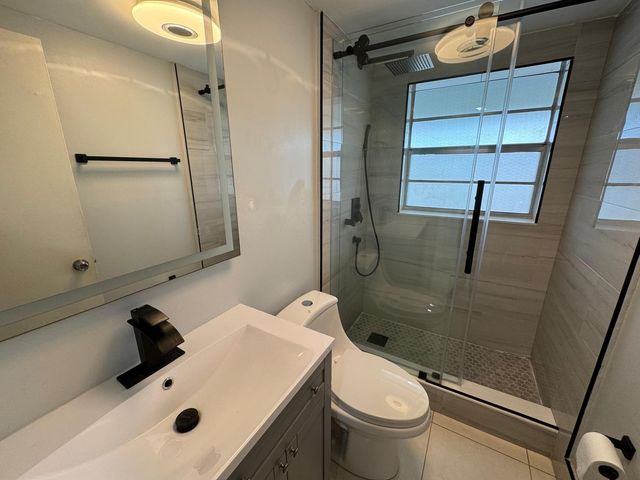 7797 Golf Circle Dr 304, Margate, FL 33063