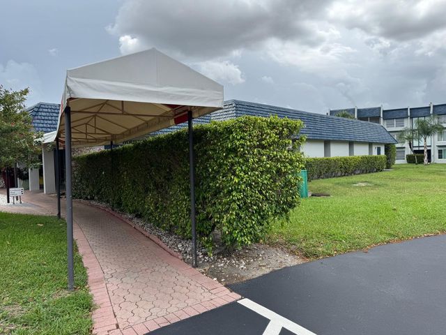 7797 Golf Circle Dr 304, Margate, FL 33063