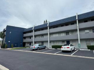 7797 Golf Circle Dr 304, Margate, FL 33063