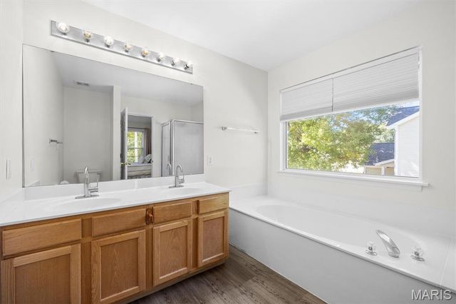 516 Highland View Drive, O'fallon, IL 62269