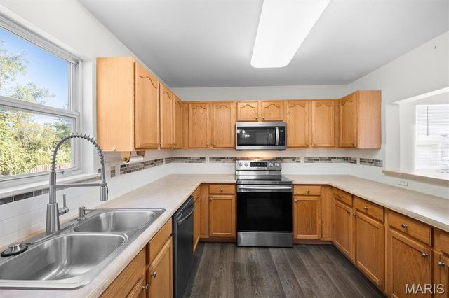 516 Highland View Drive, O'fallon, IL 62269