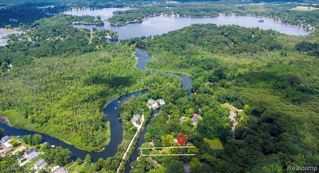 4583 Cornwell Lane, Whitmore Lake, MI 48189