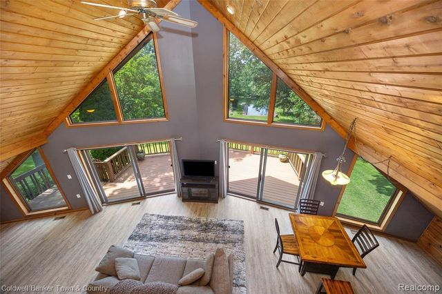 4583 Cornwell Lane, Whitmore Lake, MI 48189
