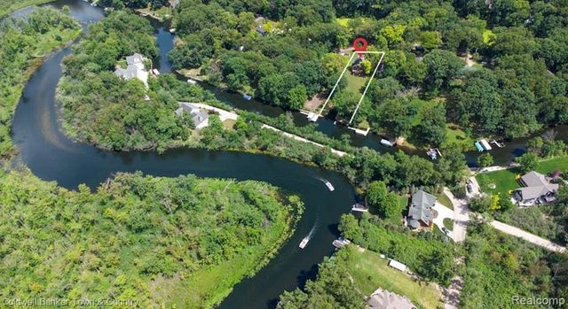 4583 Cornwell Lane, Whitmore Lake, MI 48189