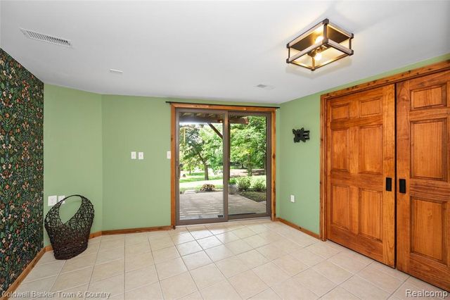4583 Cornwell Lane, Whitmore Lake, MI 48189