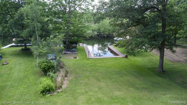 4583 Cornwell Lane, Whitmore Lake, MI 48189