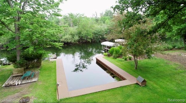 4583 Cornwell Lane, Whitmore Lake, MI 48189
