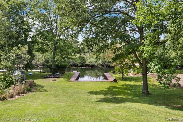 4583 Cornwell Lane, Whitmore Lake, MI 48189