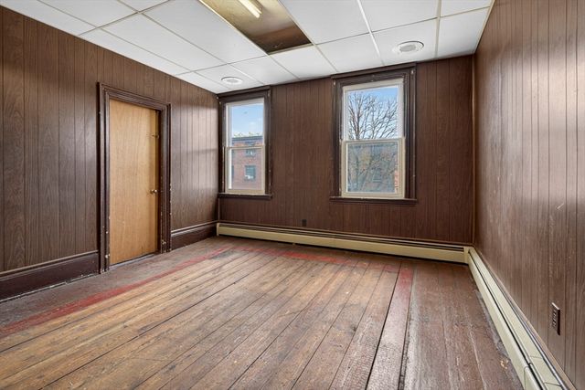 92 Bunker Hill St, Boston, MA 02129